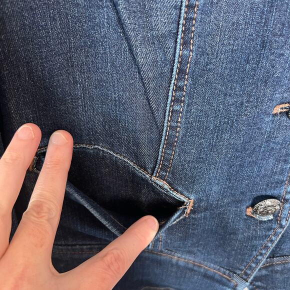 White House Black Market Jean Jacket Size 4 - Picture 8 of 13